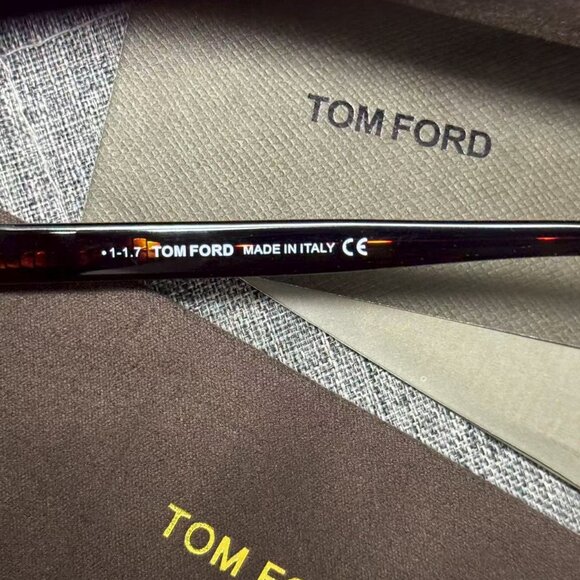 TOM FORD TF0591 Brown sunglasses main image 5